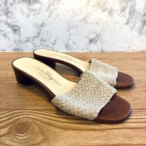 Salvatore Ferragamo Vintage 90s Made in Italy Chunky Heels Sandals Open Toe 7B